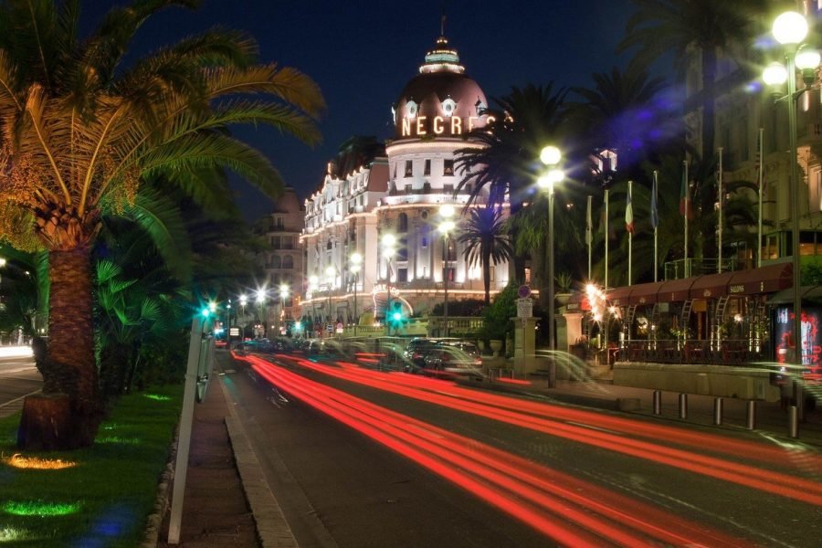 Free Nice Night Walking Tour