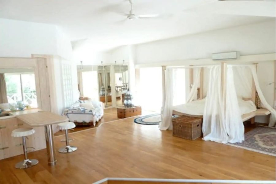 Luxueux studio privé de 100 m² avec piscine à débordement à Grasse