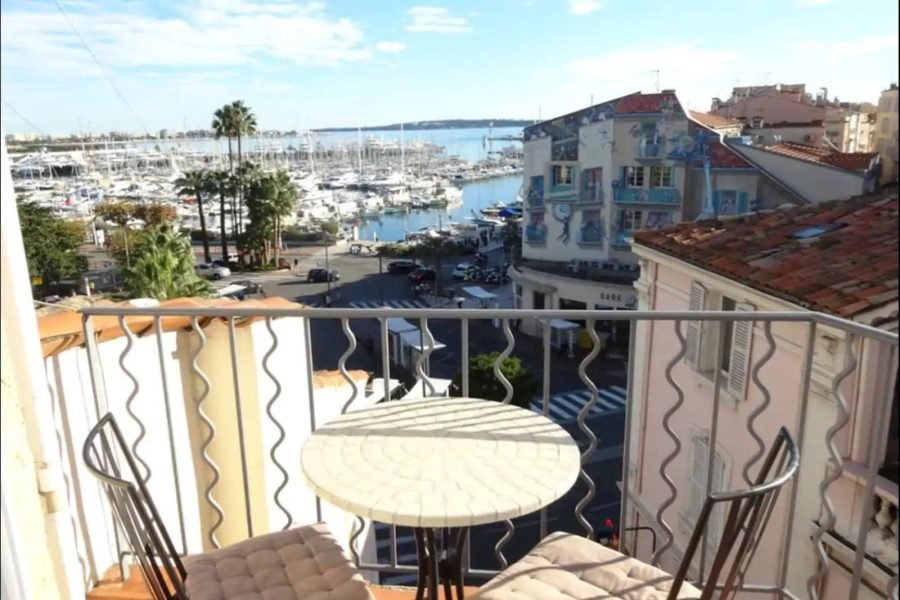 Studio avec balcon sur la mer, 2 minutes à pied de la plage à Cannes
