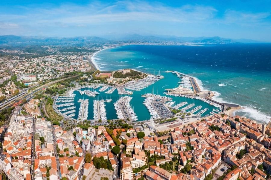 Antibes free walking tour