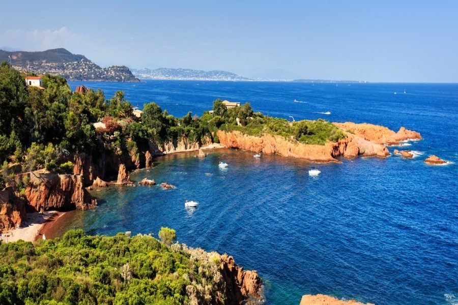 Boat trips in Esterel Massif